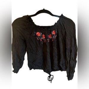 Hollister | Small Black Shirt | Long Sleeve | Woman’s